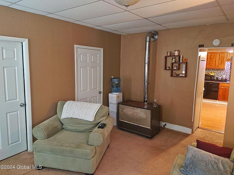 3rd image of 525 2nd Avenue