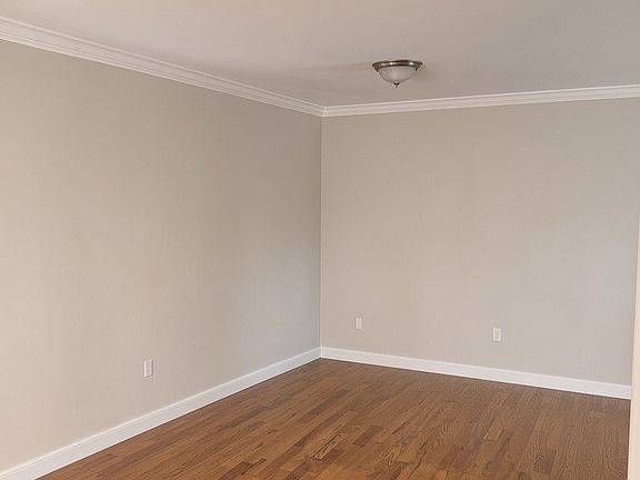 4th image of 1057 Magnolia Ave #2