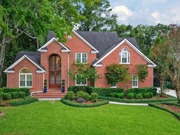 1567 Spinnaker Ln, Charleston, SC 29407