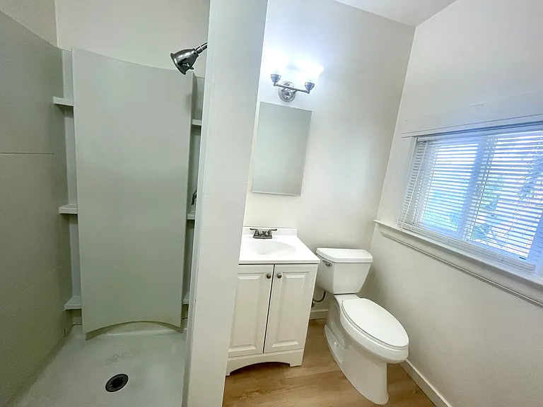 2517 Regent St #3 — Photo 5