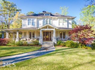 60 Forrest Lake Dr, Sandy Springs, GA 30327