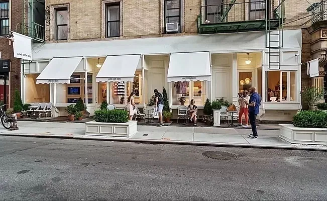 Rented by REAL New York | media 7