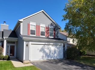 1300 Darnell Dr, Mundelein, IL