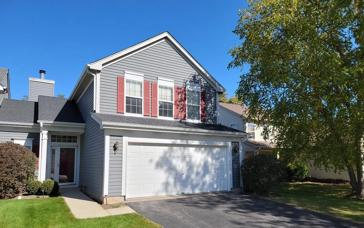 1300 Darnell Dr photo 1