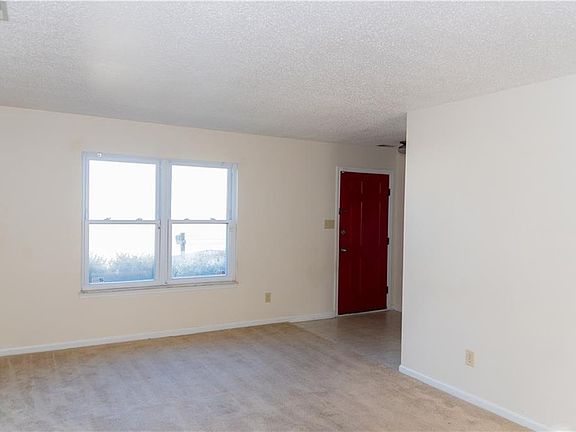 5th image of 1097 Daniel Maloney Dr