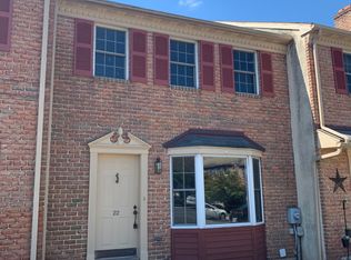 22 Warwick Ct, Reading, PA 19606
