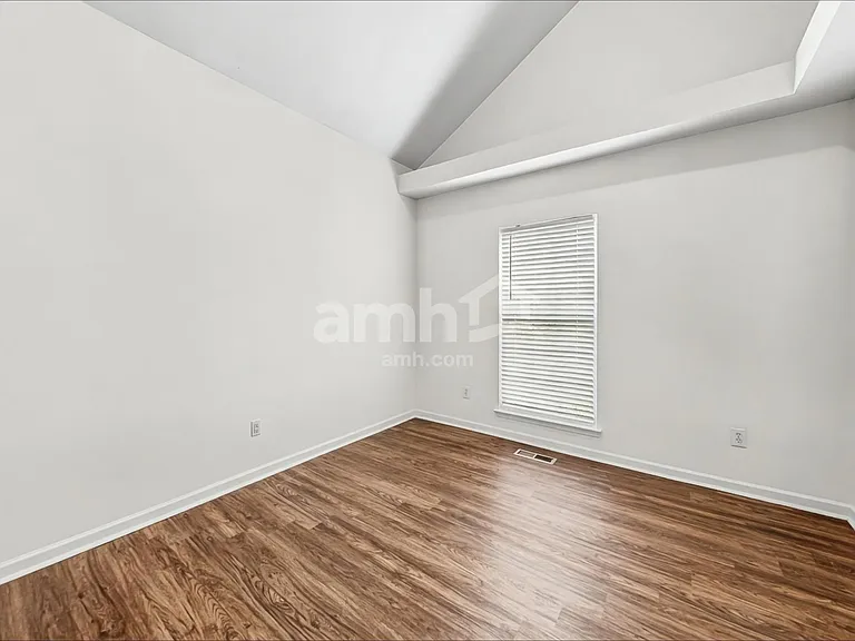 4804 Peninsula Pointe Dr — Photo 11