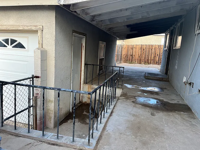 1041 Flora Ave — Photo 17