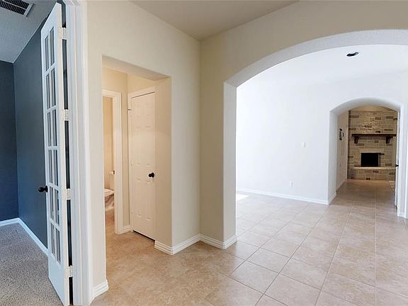 4th image of 7018 Sanders Hill Ln