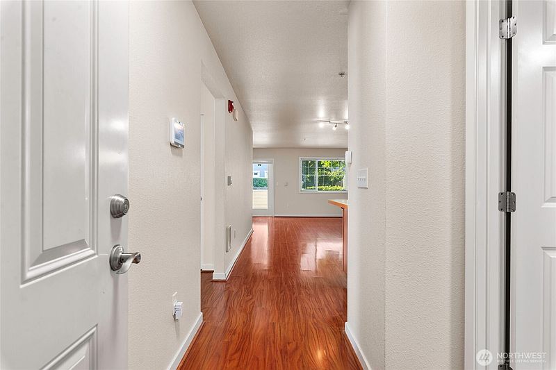 4th image of 13421 97th Avenue E #104