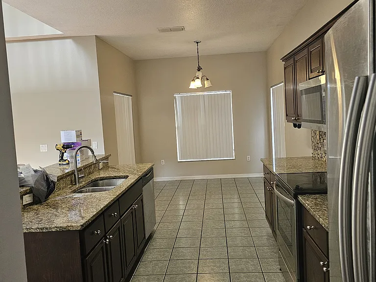 4832 Cumbrian Lakes Dr — Photo 5