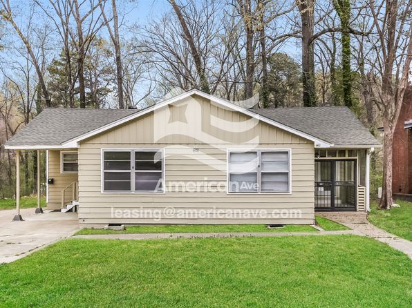 801 Forest Ln