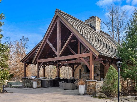 5th image of 1895 Gun Club Rd