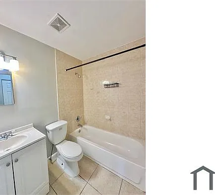 1130 NW 29th Way — Photo 5
