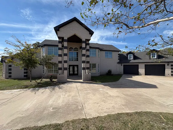 5671 Fm 1129, Chatfield, TX 75105