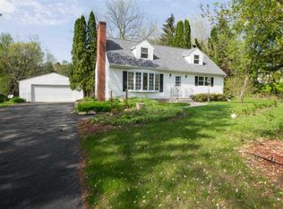 2652 Indian Hill Dr, Green Bay, WI 54313