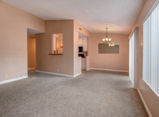4070 Rosenda Ct UNIT 213, San Diego, CA 92122