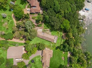 7080 Rolling Acres Rd, Excelsior, MN 55331