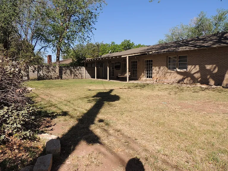 1305 Lawson Ave — Photo 28