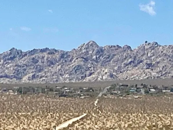 112 Amboy Rd, Twentynine Palms, CA 92277