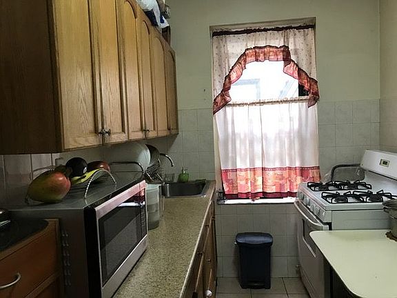 2nd image of 2168 35th St APT 4H