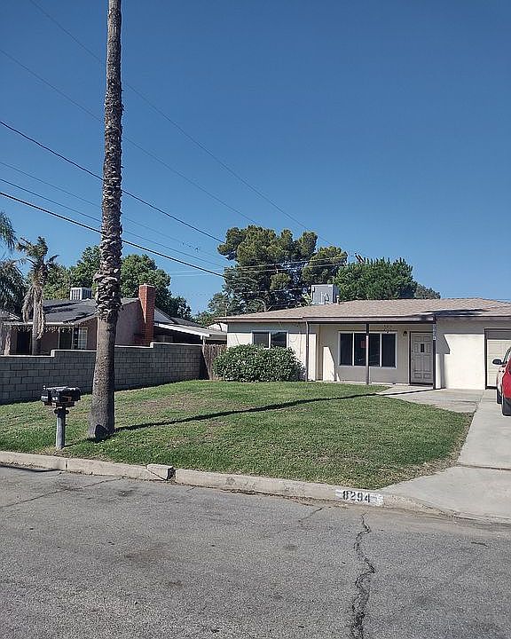 1st image of 8294 Cherimoya Ave
