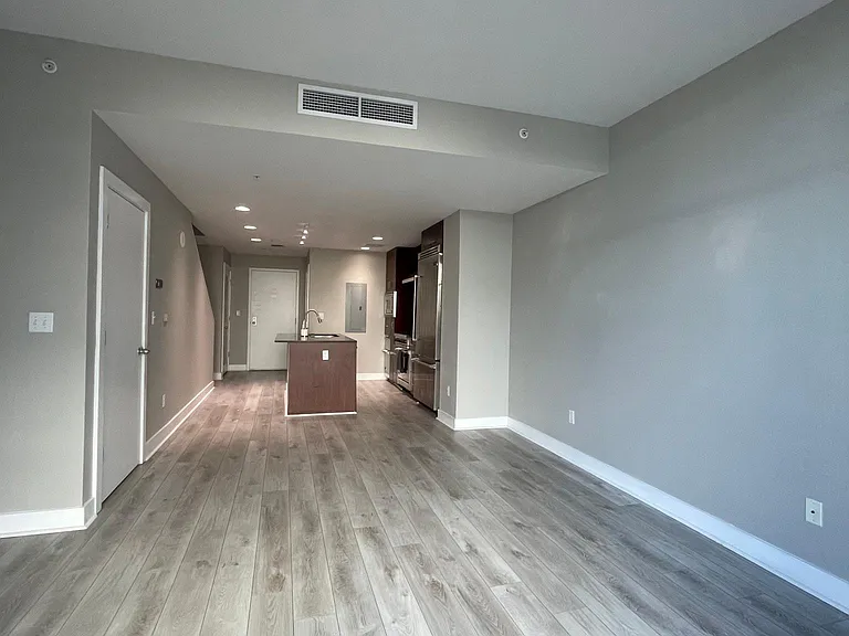 1208 E Kennedy Blvd #320 — Photo 7