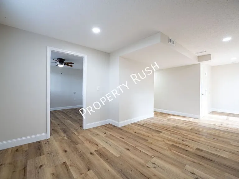 20 Linda Ln — Photo 24