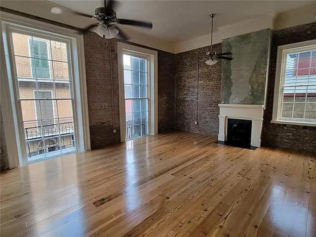 2 bed, 2.0 bath, 900 sqft, $2,325 — Photo 3
