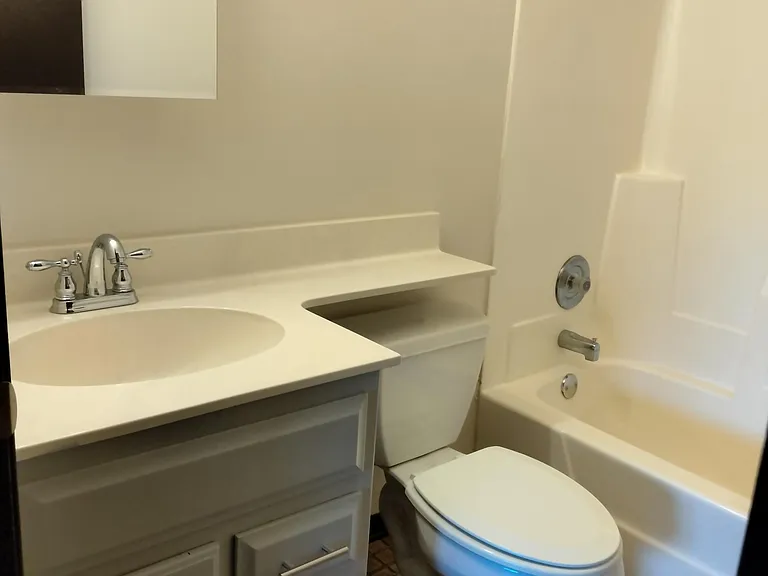 1513 Jefferson Ave #303 — Photo 13