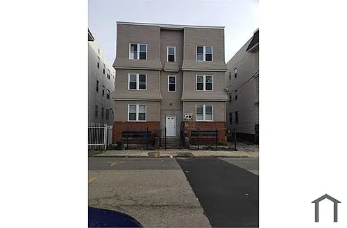331-333 17th Ave #2R Photo 1