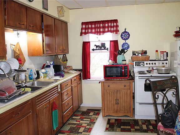 5th image of 606 N Long St