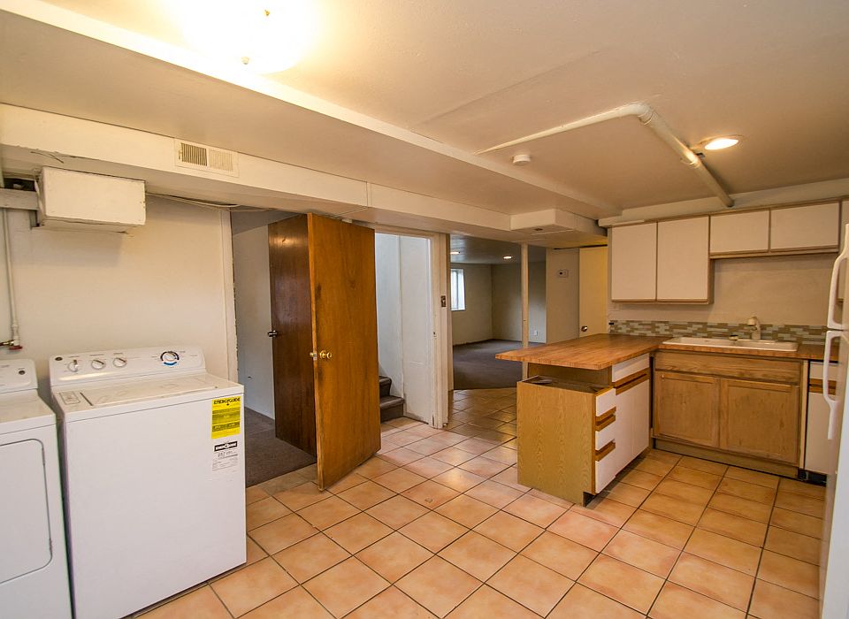 4666 Ingram Court Kitchen and Laundry
