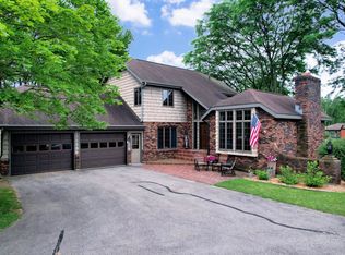 335 Sunset Ln, Coleman, WI 54112