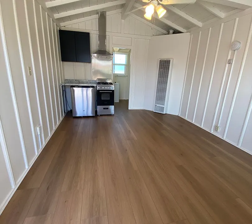 4432 Pacific Hwy #25