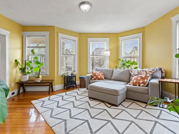 27 Waterhouse St #2, Somerville, MA 02144