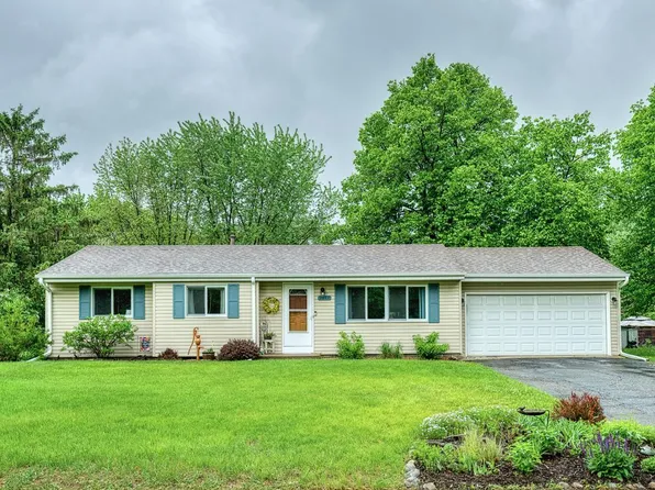 7349 Drew Ave N, Brooklyn Park, MN 55443