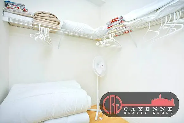 Rented by Cayenne Realty Group | media 16