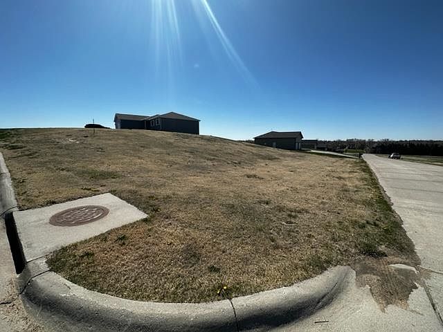 2nd image of Hillcrest Dr