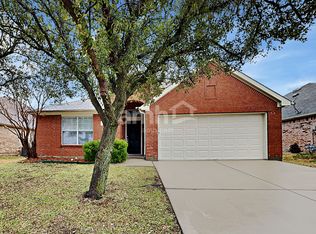 629 Canoe Way, Crowley, TX 76036