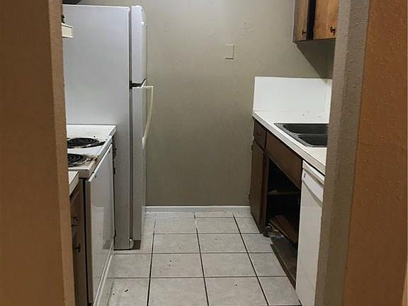 4th image of 7926 Mullen Dr APT 26