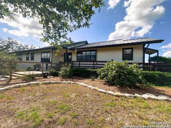 599 KRAUSE RD, Pipe Creek, TX 78063
