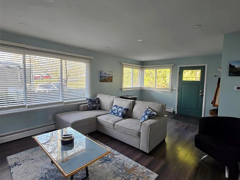 805 S Winding Dr — Photo 4