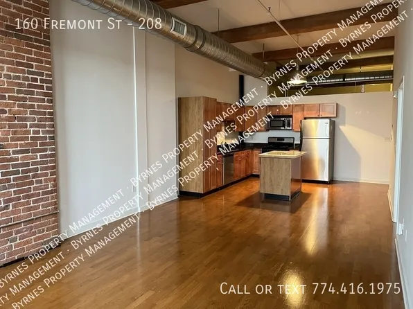 160 Fremont St Unit 208, Worcester, MA 01603