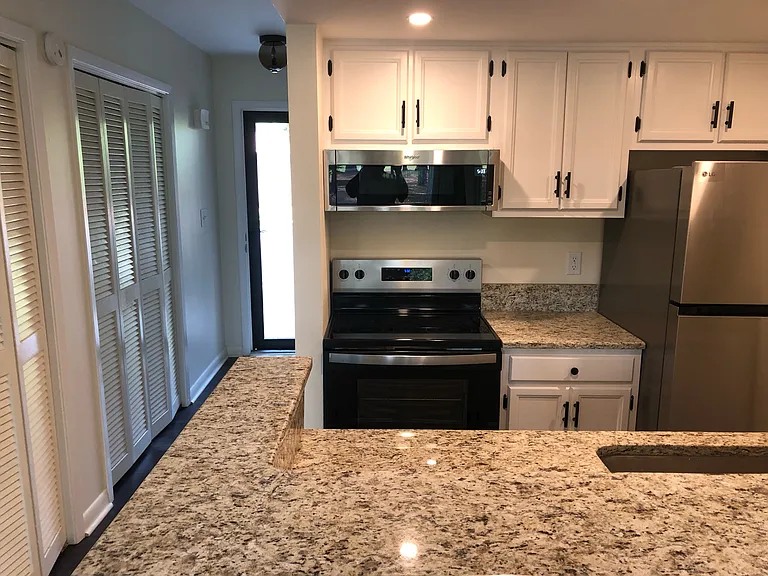 10 Pine Tree Rd #108 — Photo 7