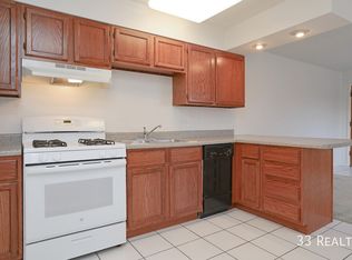 1644 Waukegan Rd #46-09, Glenview, IL 60025