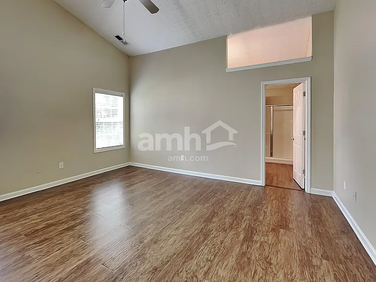2166 Blueberry Ln — Photo 12
