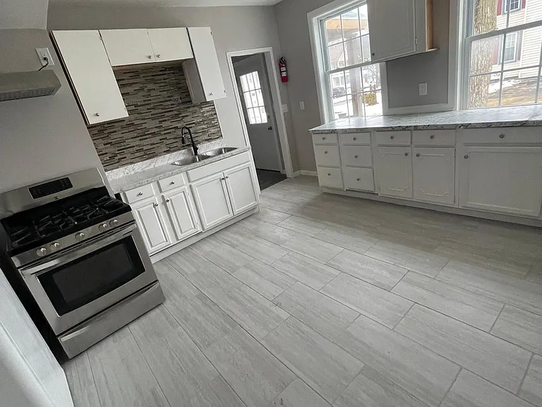 1001 Mathews Ave #1 — Photo 12