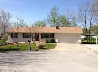 116 Southside Ct, Excelsior Springs, MO 64024