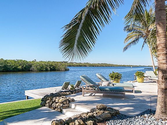 4th image of 255 Island Creek Dr